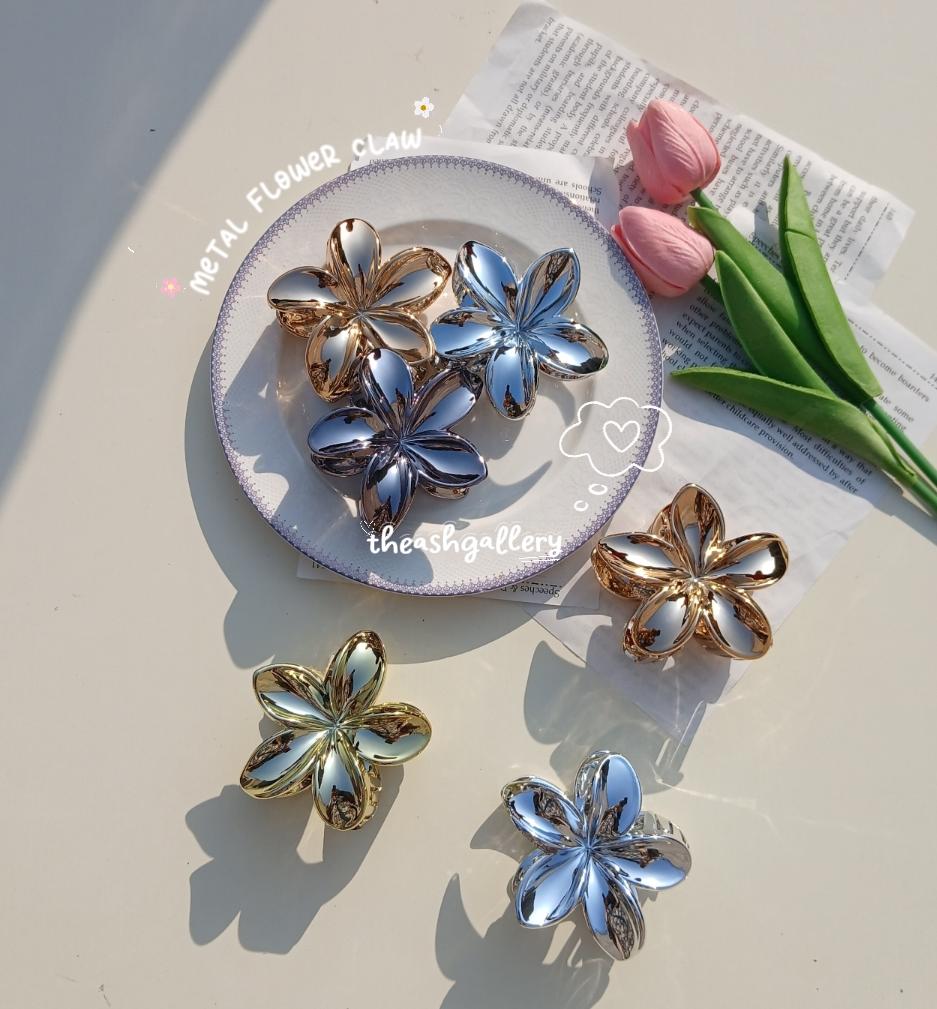 Gold Colour Flower Claws